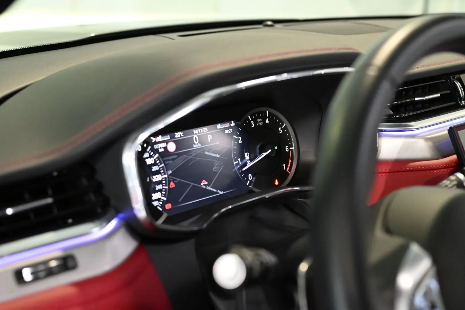 F-PACE P250 R-Dynamic SE AWD Pano