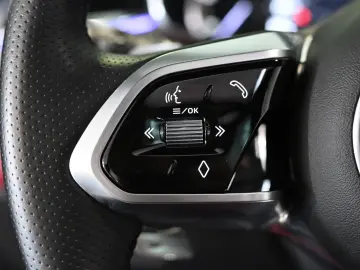 F-PACE P250 R-Dynamic SE AWD Pano