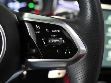 F-PACE P250 R-Dynamic SE AWD Pano