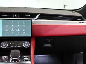 F-PACE P250 R-Dynamic SE AWD Pano