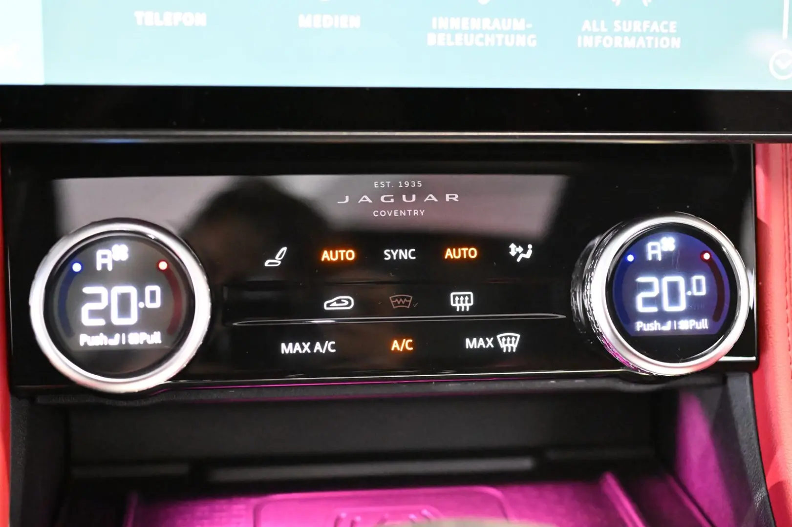 F-PACE P250 R-Dynamic SE AWD Pano