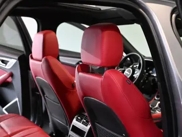 F-PACE P250 R-Dynamic SE AWD Pano