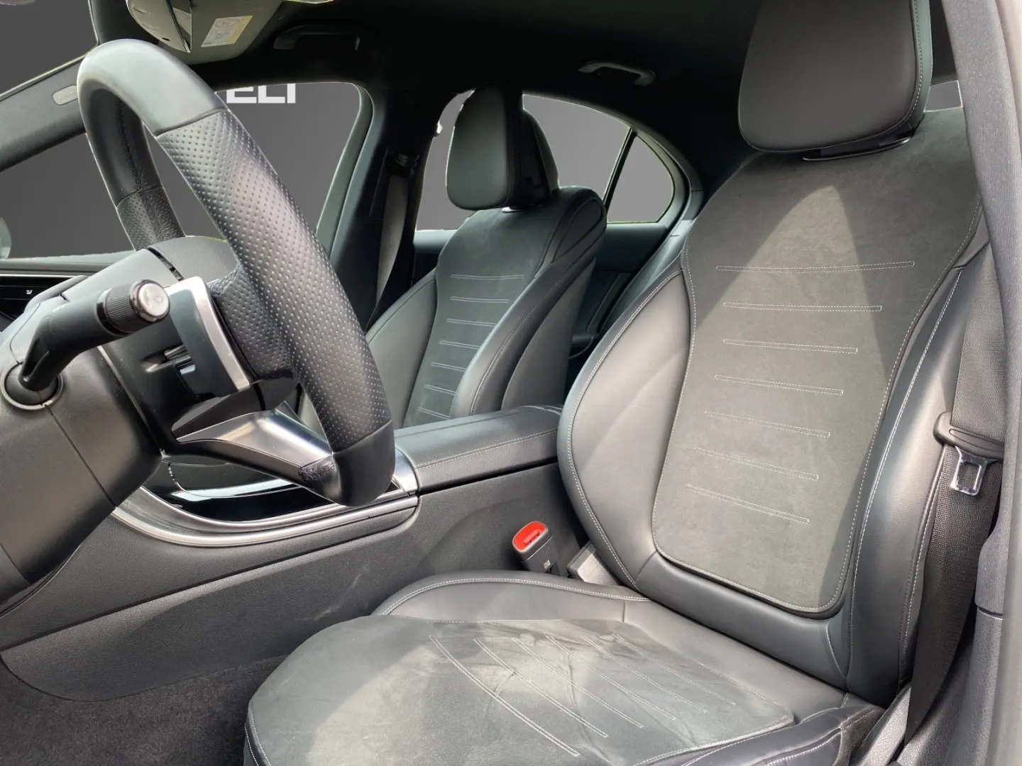 C 200 4Matic AMG Line NAV LED