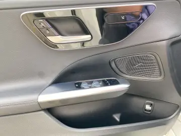 C 200 4Matic AMG Line NAV LED