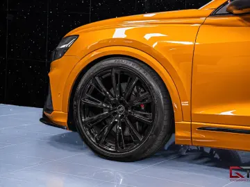 SQ8 23  Pano Massage Maxton HuD Tow Matrix B&O