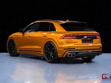 SQ8 23  Pano Massage Maxton HuD Tow Matrix B&O