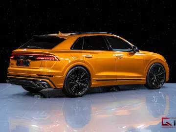 SQ8 23  Pano Massage Maxton HuD Tow Matrix B&O