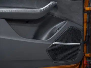 SQ8 23  Pano Massage Maxton HuD Tow Matrix B&O