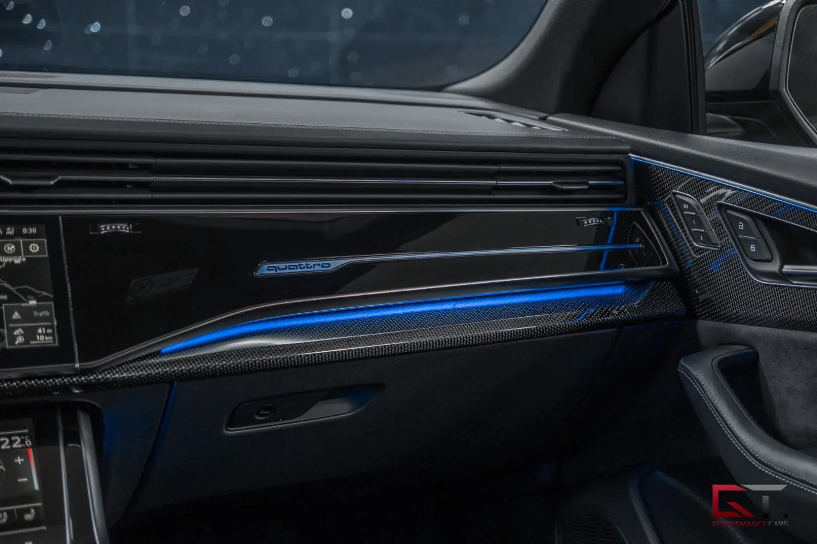 SQ8 23  Pano Massage Maxton HuD Tow Matrix B&O