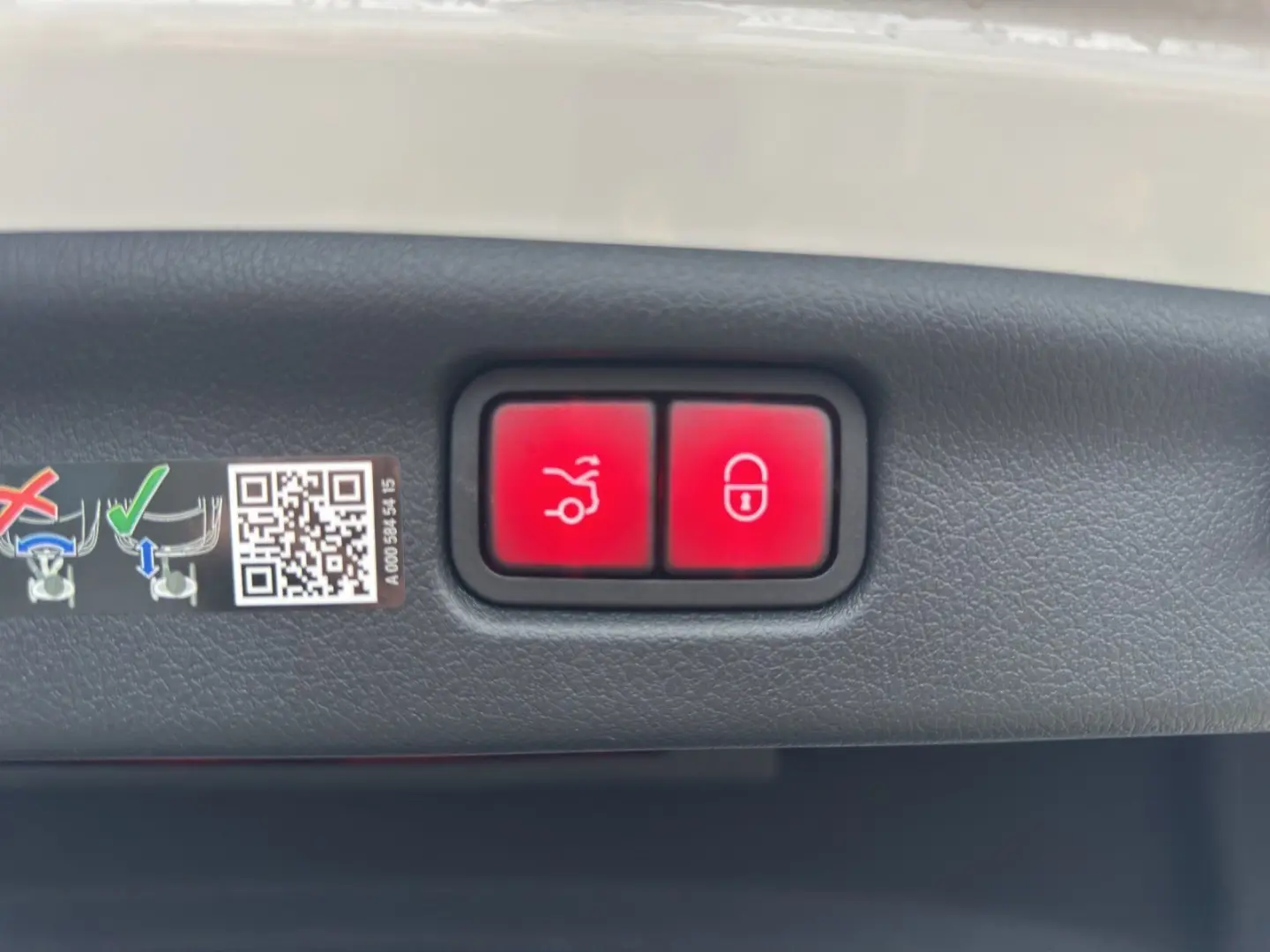 C 220 d 4M AMG Distro Burme3D KeyGo Night 360