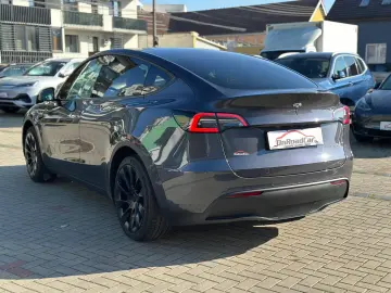 Tesla Model Y Long Range Dual Motor AWD