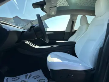 Tesla Model Y Long Range Dual Motor AWD