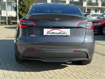Tesla Model Y Long Range Dual Motor AWD