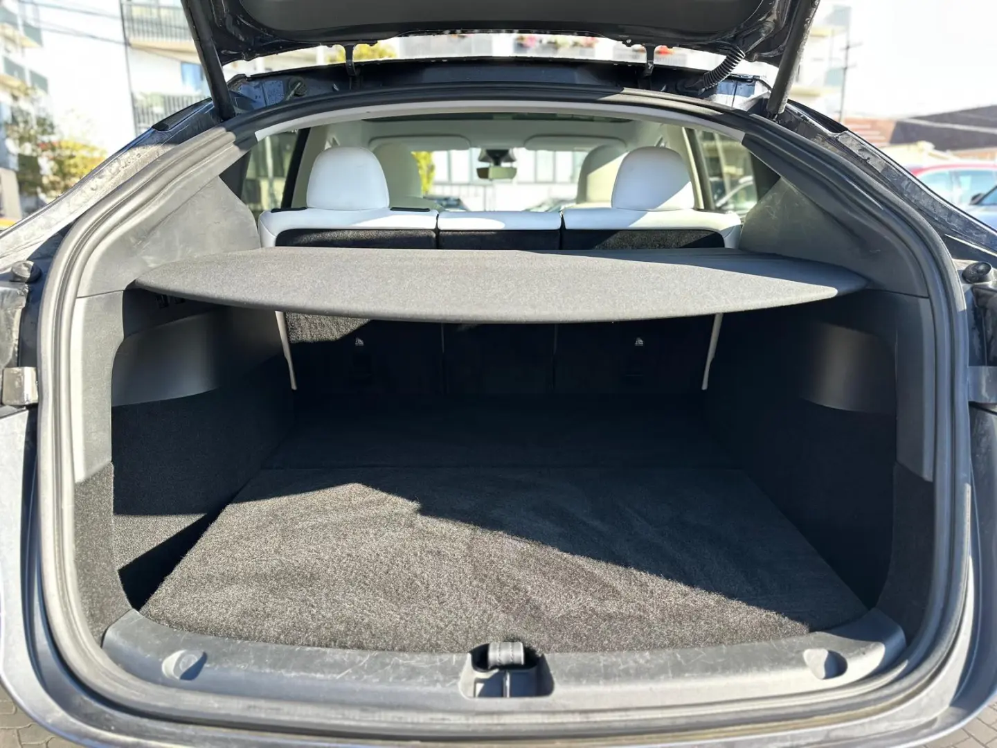 Tesla Model Y Long Range Dual Motor AWD