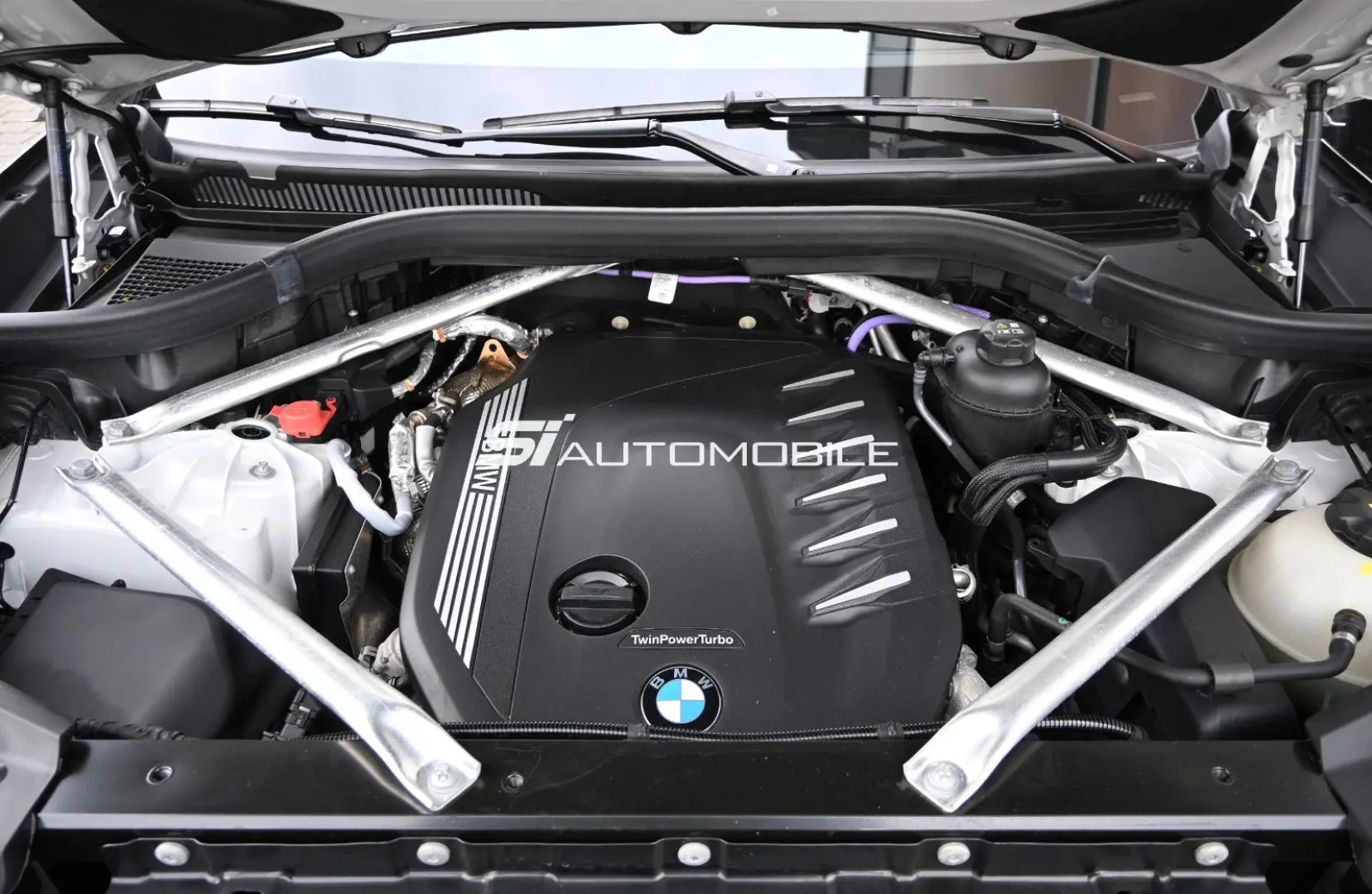 X5 xDr. 30d xLine  UVP 113.699€  INTEGRAL LUFT