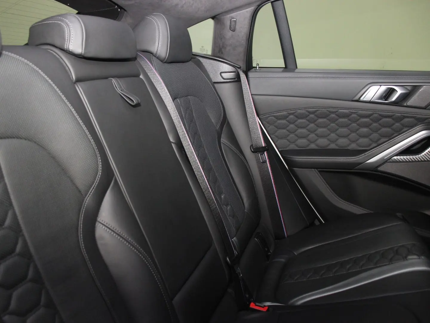 X6 M Competition Drivers Package