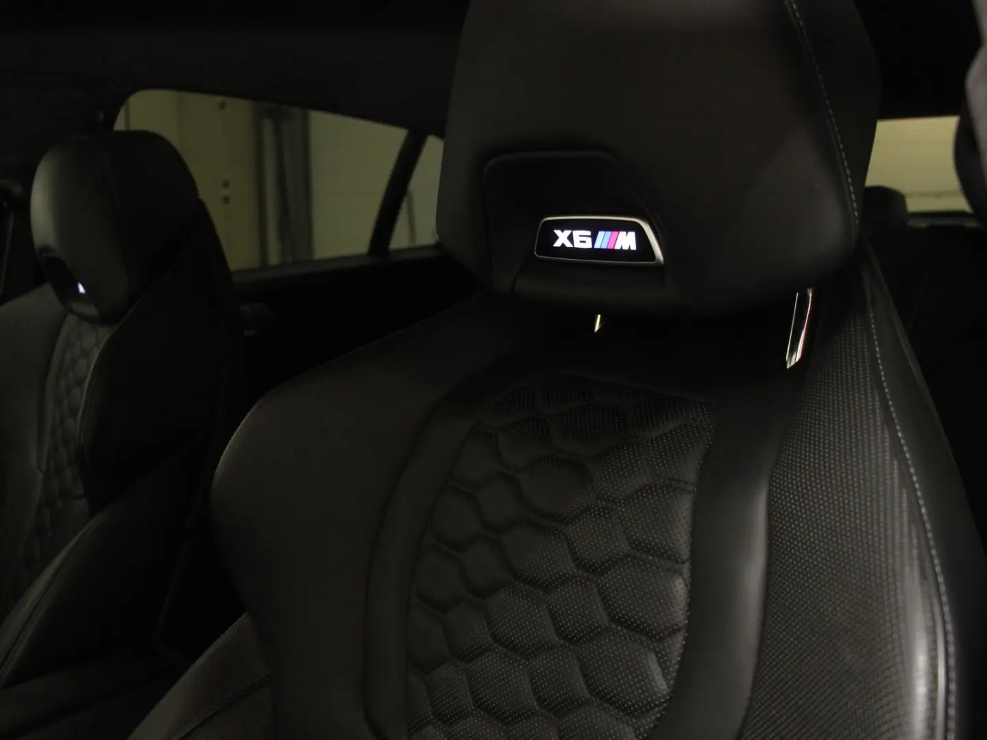 X6 M Competition Drivers Package