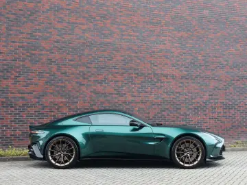 Aston Martin V8 Vantage   Sofort - Malachite - B&O - 360