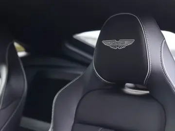 Aston Martin V8 Vantage   Sofort - Malachite - B&O - 360