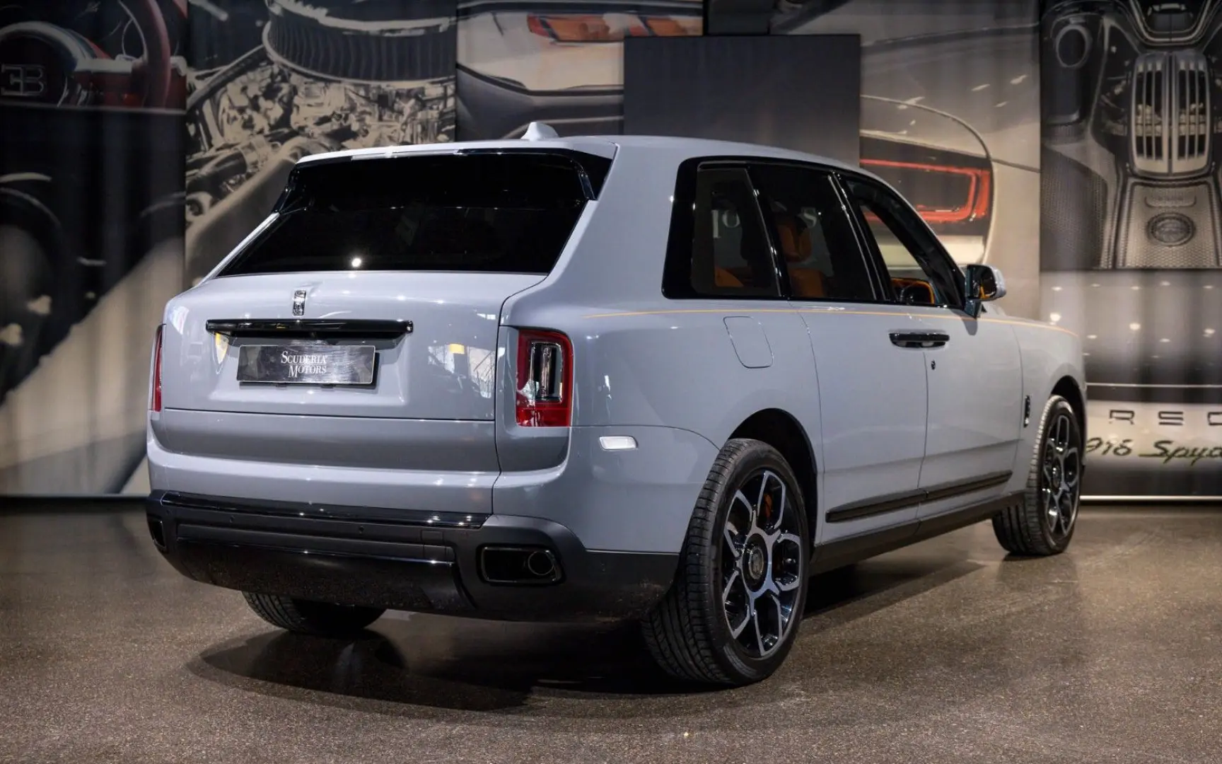 CULLINAN BLACK BADGE   STAR   ROOF   MANDARIN