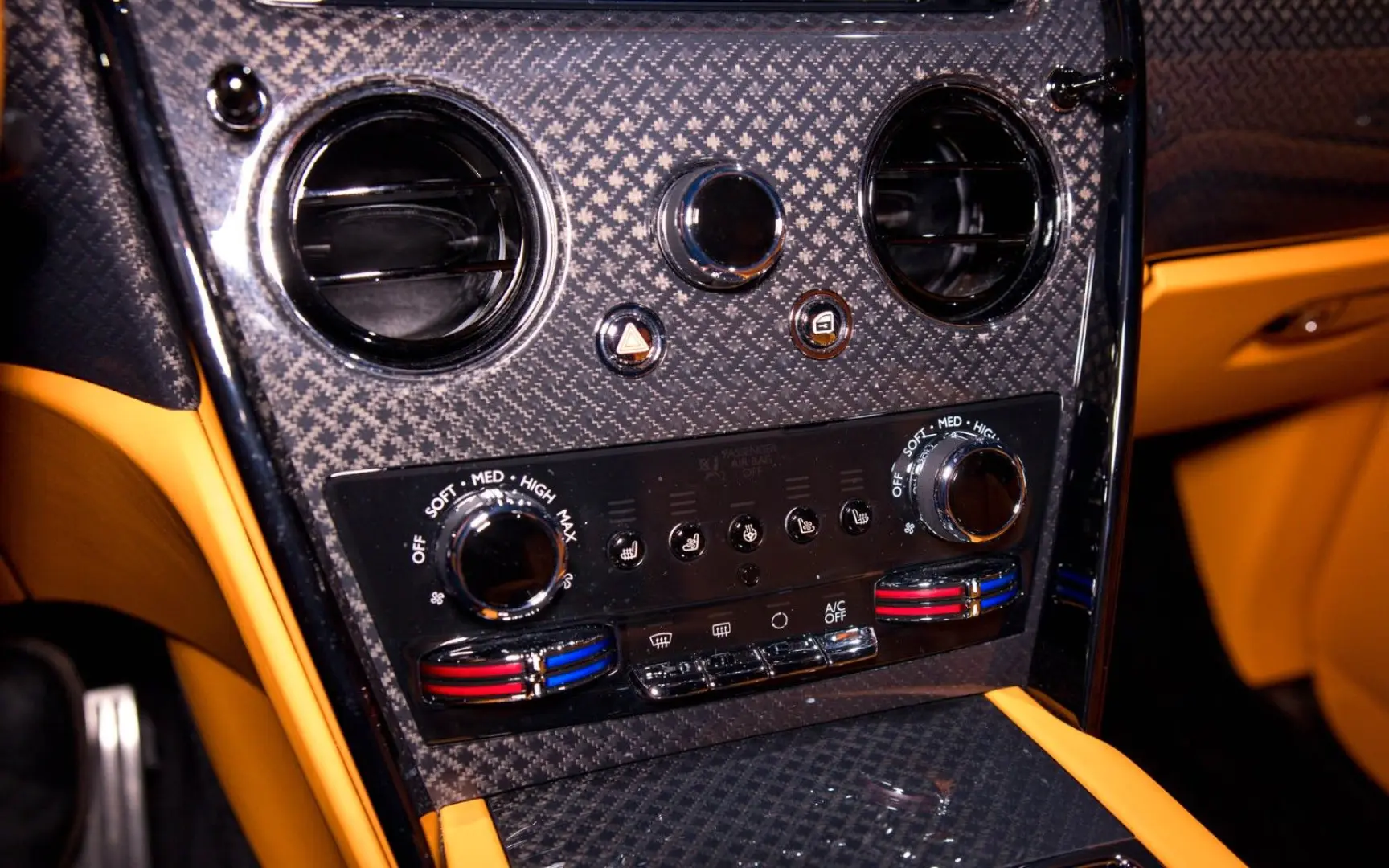 CULLINAN BLACK BADGE   STAR   ROOF   MANDARIN