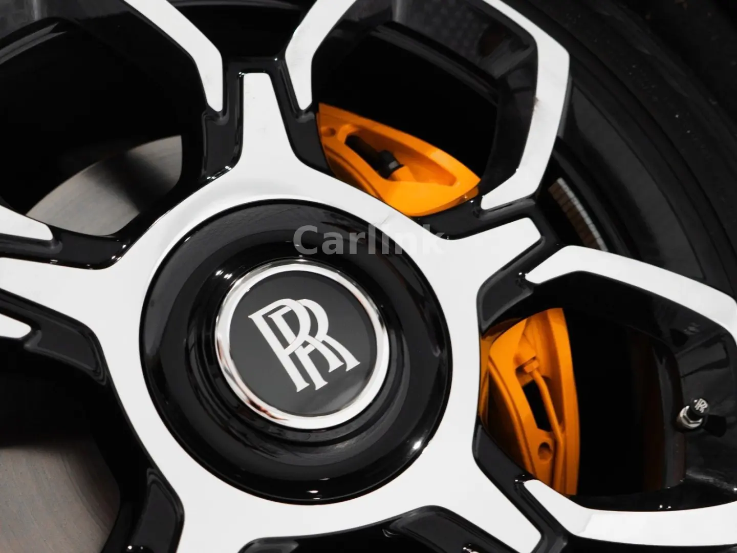 Cullinan Black Badge -SHOOTING STAR-THEATRE-