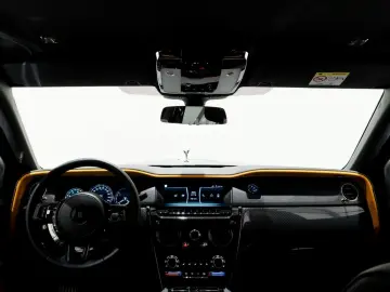 Cullinan Black Badge -SHOOTING STAR-THEATRE-