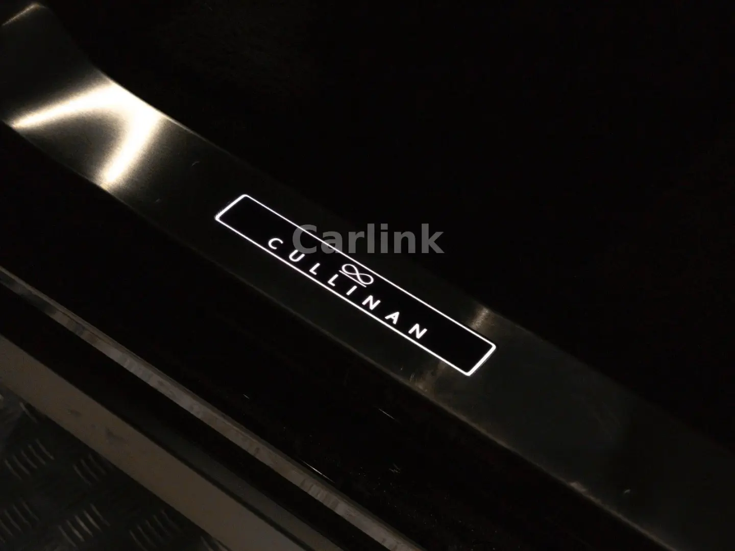 Cullinan Black Badge -SHOOTING STAR-THEATRE-