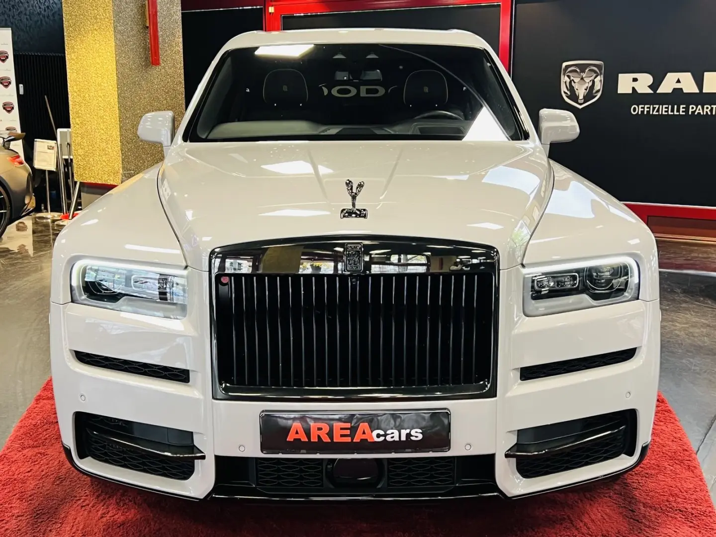 Cullinan 4-SI CRBON TV BESPO BLACK-BADGE STAR KÜ