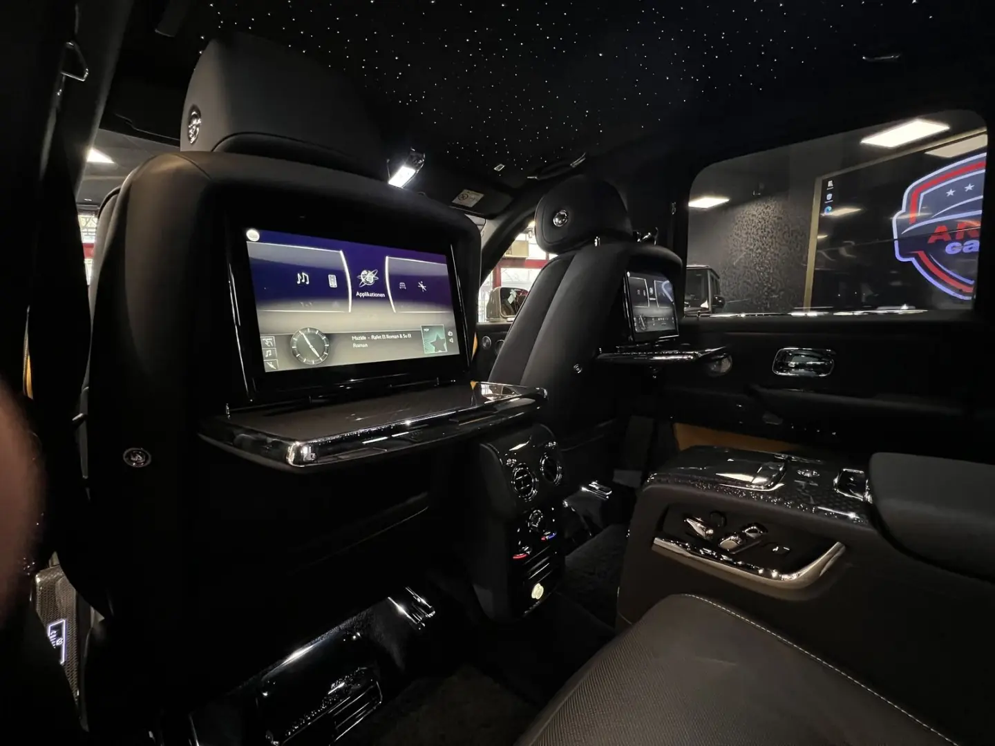 Cullinan 4-SI CRBON TV BESPO BLACK-BADGE STAR KÜ