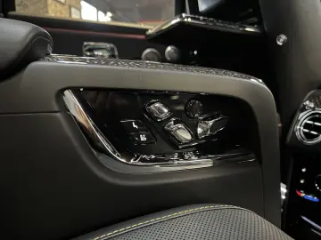 Cullinan 4-SI CRBON TV BESPO BLACK-BADGE STAR KÜ