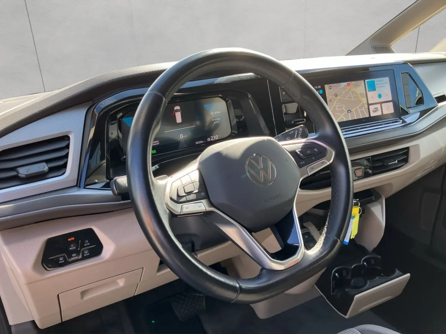 Multivan 2 0 TDI DSG Navi Sitzh.