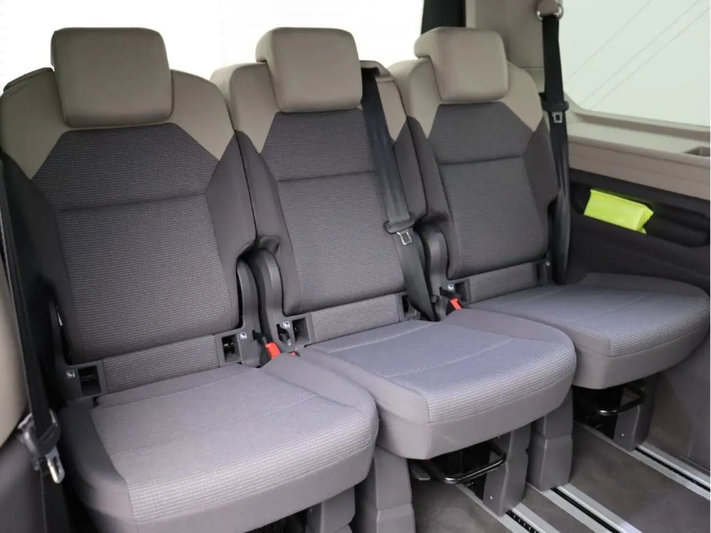 T7 Multivan 2.0 TDI DSG 6-Sitzer  Kamera  AHK  N