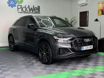 Audi Q8 55 TFSI quattro Tiptronic MHEV
