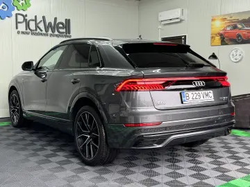Audi Q8 55 TFSI quattro Tiptronic MHEV
