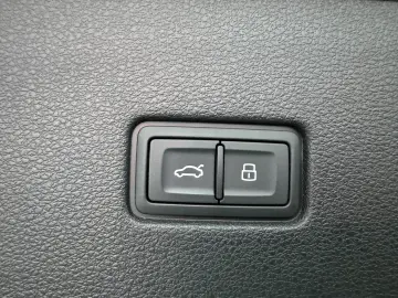 Audi Q8 55 TFSI quattro Tiptronic MHEV