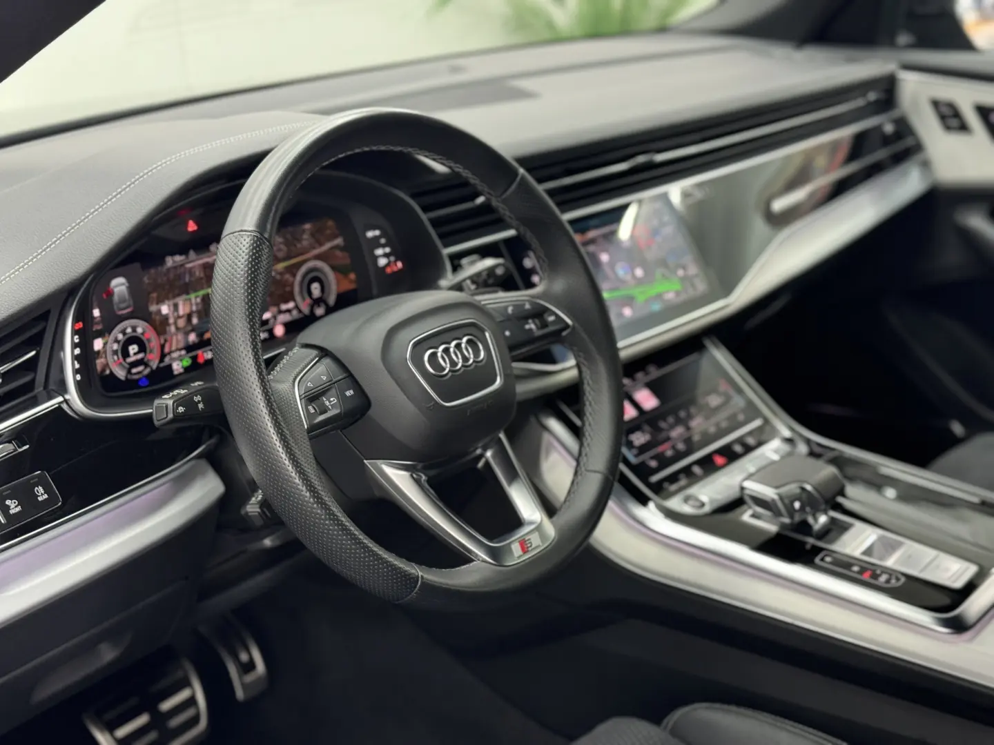 Audi Q8 55 TFSI quattro Tiptronic MHEV