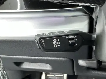 Audi Q8 55 TFSI quattro Tiptronic MHEV