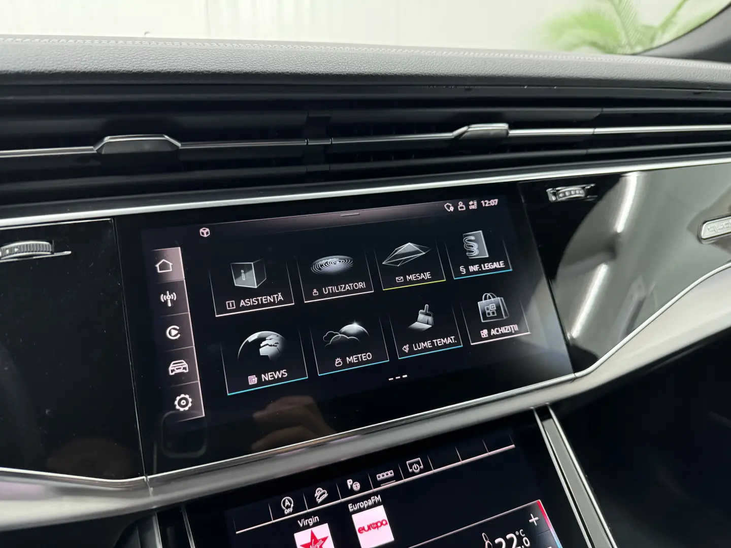 Audi Q8 55 TFSI quattro Tiptronic MHEV