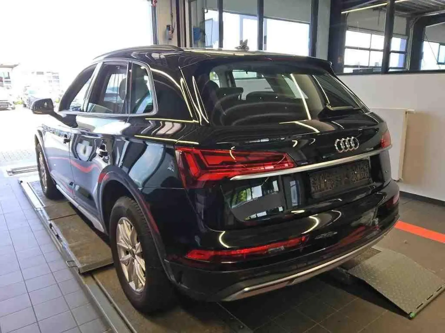 Audi Q5 Advanced Quattro 3.0 TDI AHK ST.HZG NAVI
