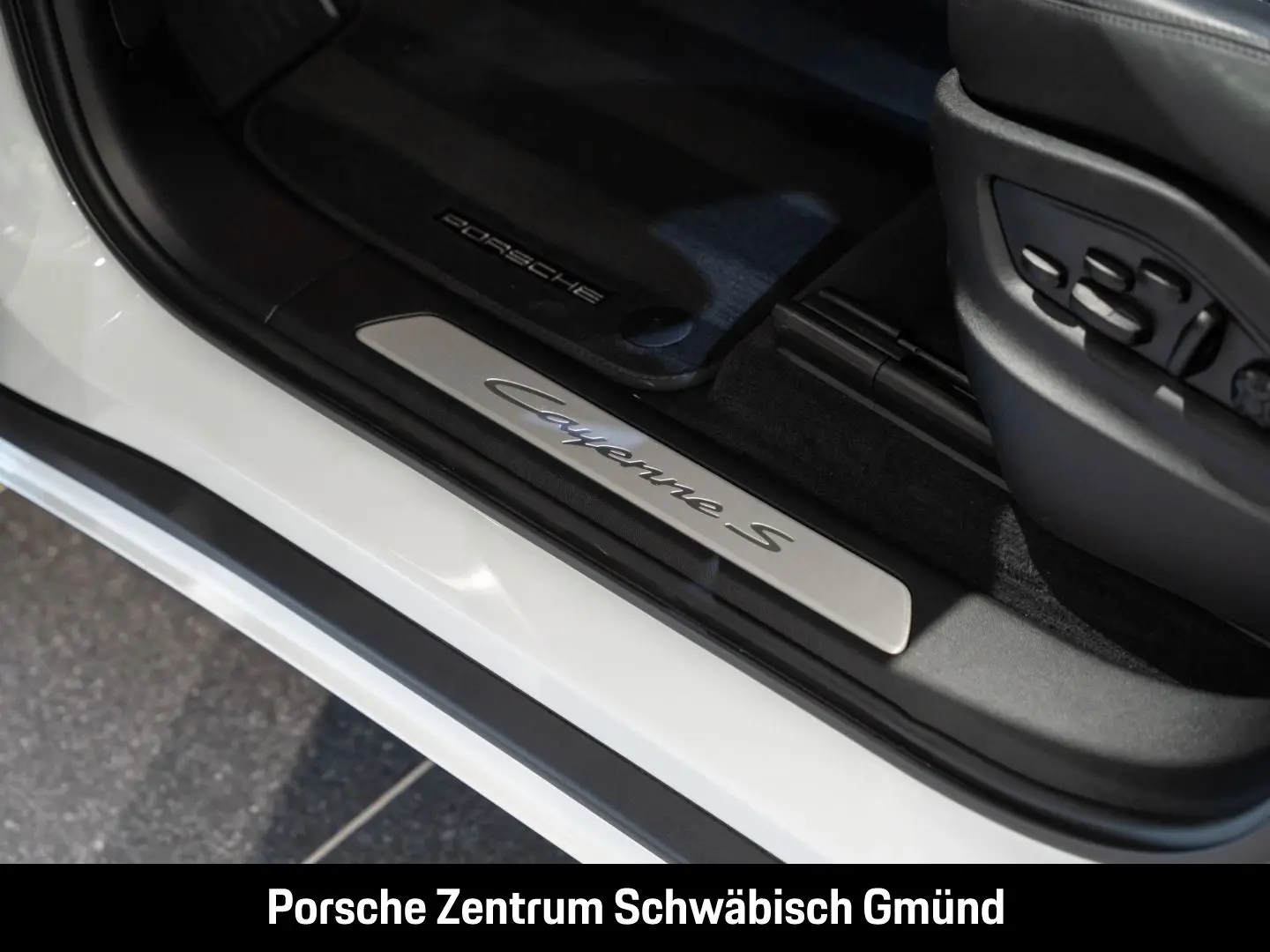 Cayenne S Coupe Burmester Sportabgas LED-Matrix