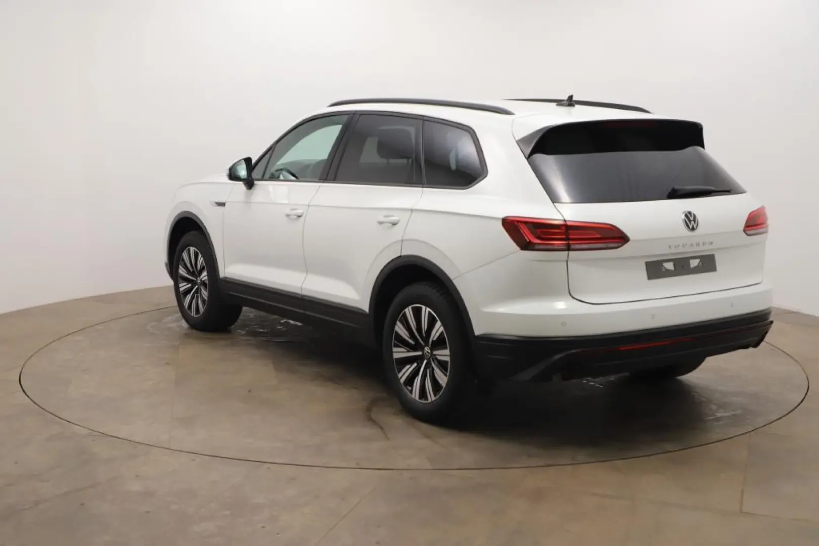 Touareg 4Motion 3.0 TDI SCR Klima Tempo PDC Nav