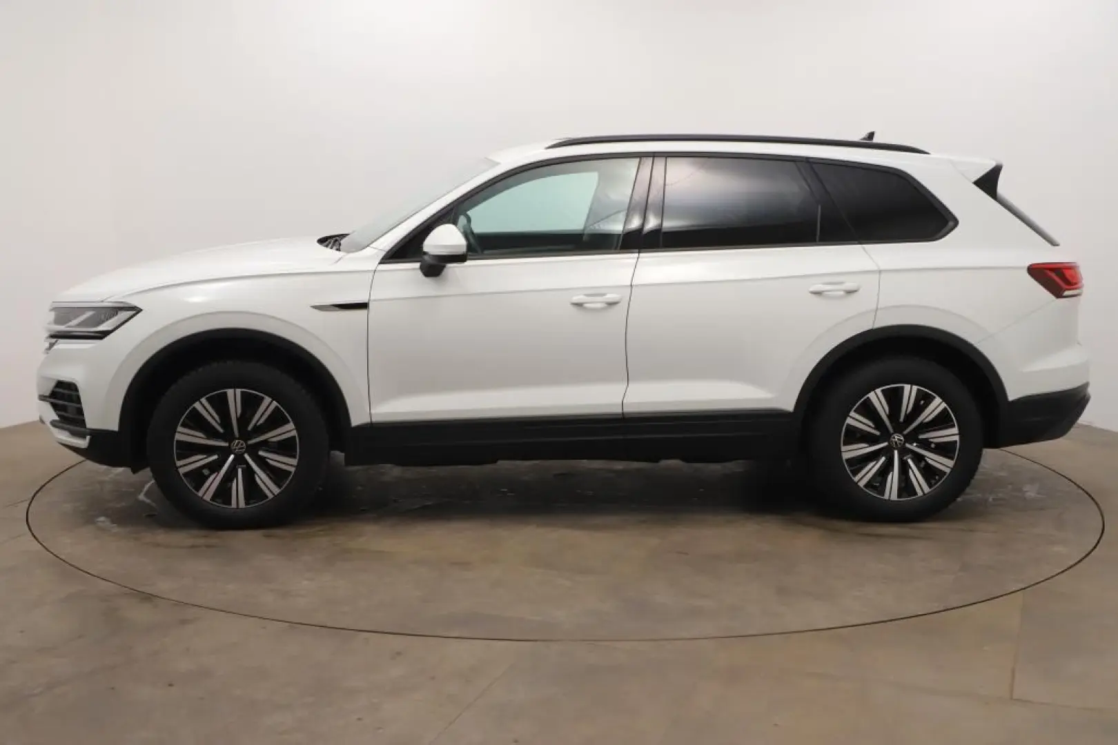 Touareg 4Motion 3.0 TDI SCR Klima Tempo PDC Nav