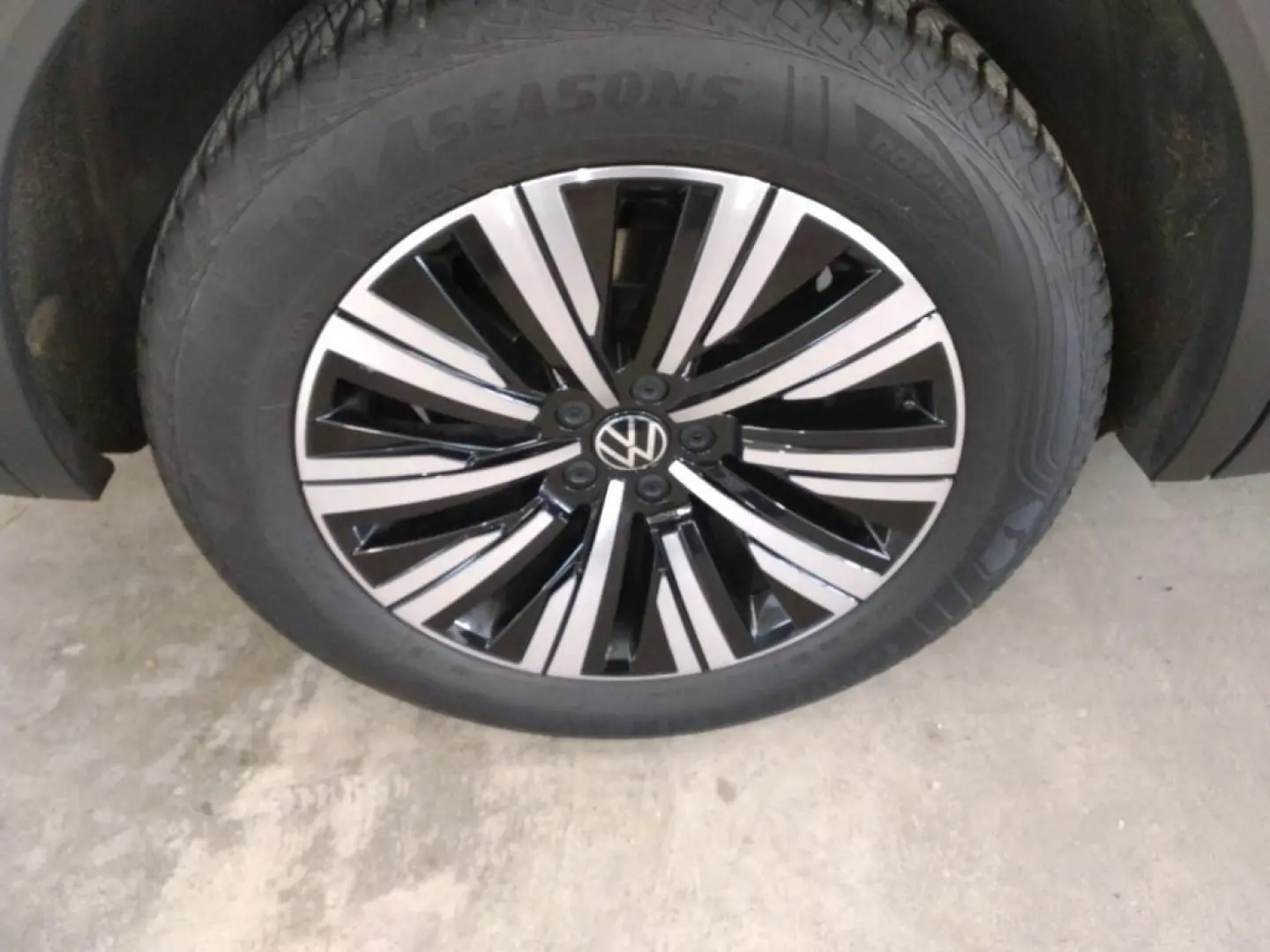 Touareg 4Motion 3.0 TDI SCR Klima Tempo PDC Nav