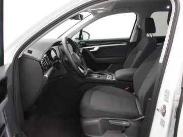 Touareg 4Motion 3.0 TDI SCR Klima Tempo PDC Nav