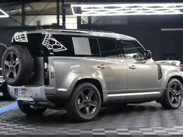 Defender 3.0 D250 MHEV XS LUFT   PANO