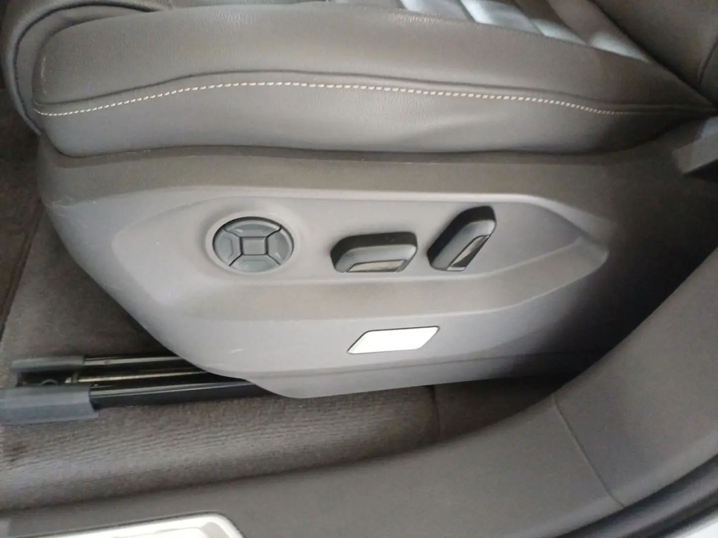 Touareg 3.0 TDI Atmosphere V6 SCR 4M Automatik