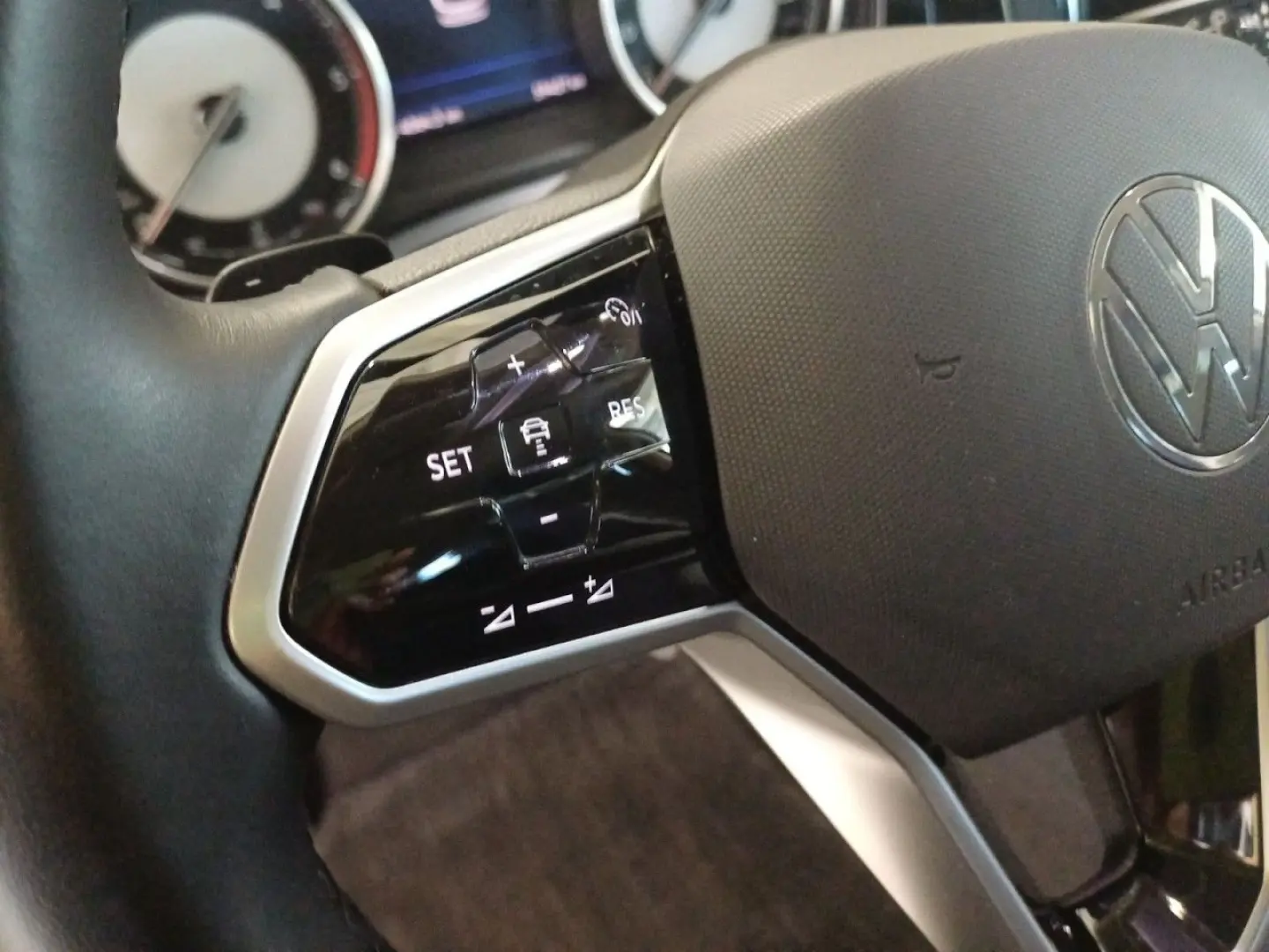 Touareg 3.0 TDI Atmosphere V6 SCR 4M Automatik