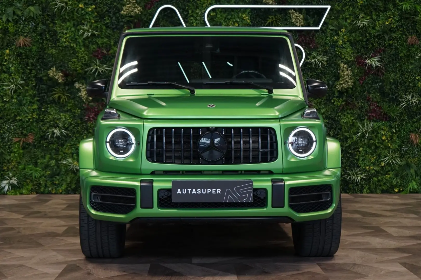 G63 AMG MANUFAKTUR BURM 360 CARBON 141.405€ NETT