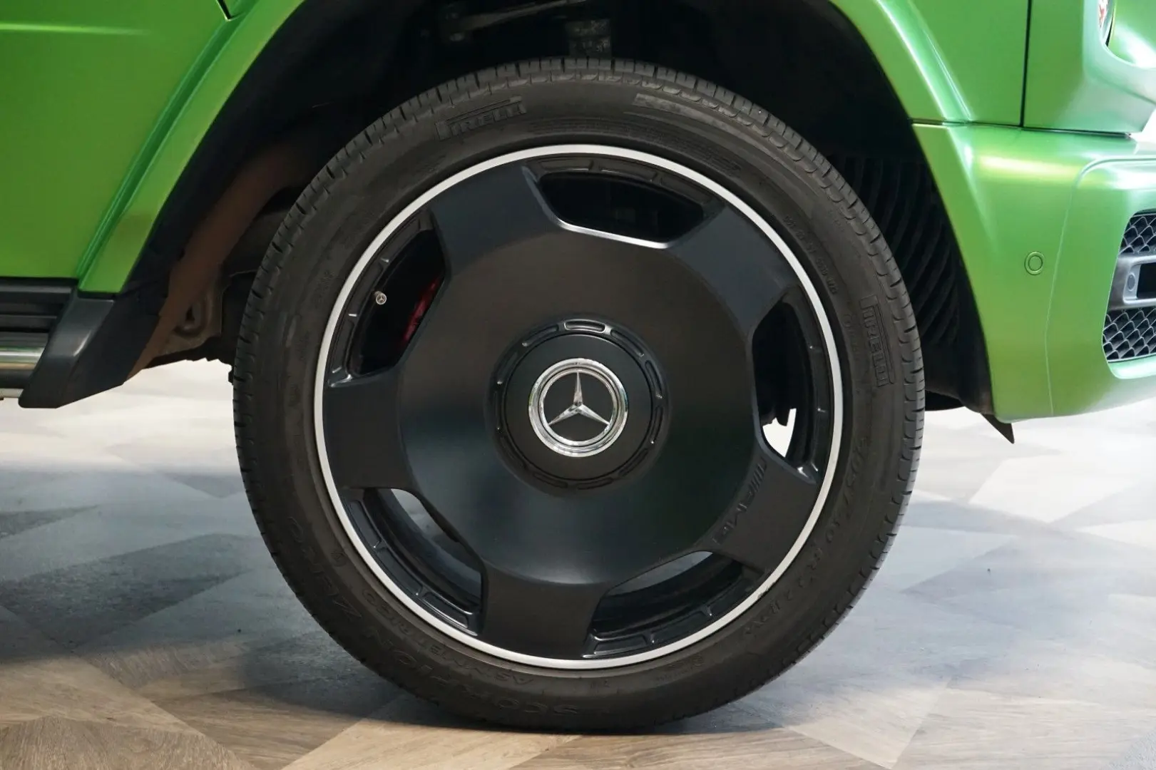 G63 AMG MANUFAKTUR BURM 360 CARBON 141.405€ NETT